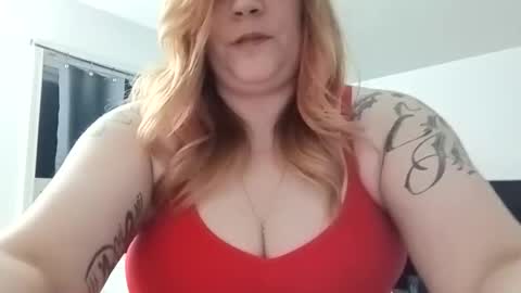 Snapshot of lil_nelli8 chatting on May 9, 6:40 am lil_nelli8 online show from May 9, 6:40 am