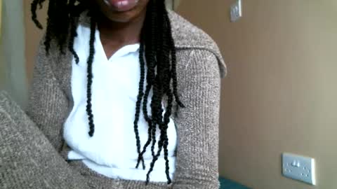 Snapshot of lil_paula chatting on May 29, 4:32 am serenity online show from May 29, 4:32 am
