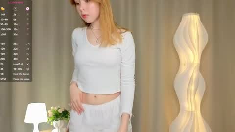 Snapshot of lil_redshine chatting on October 22, 5:24 pm Hot exclusive photos 10 for joining to my fanclub online show from October 22, 5:24 pm