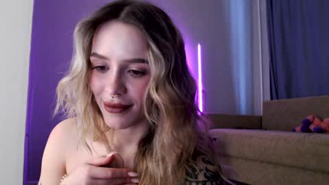 INST Lil happines s online show from January 11, 10:29 am