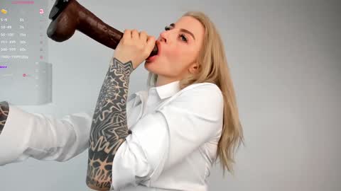 Chasey   online show from March 14, 4:23 pm