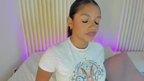 L I L A   online show from January 26, 8:02 pm