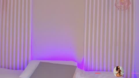 L I L A   online show from November 27, 3:41 am