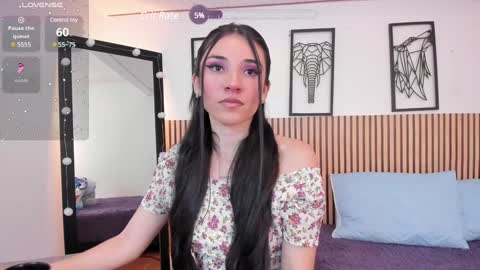 Snapshot of lila_elliot chatting on February 4, 7:33 pm Lila online show from February 4, 7:33 pm