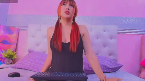 Snapshot of lila_taylor_ chatting on June 15, 6:21 pm lili online show from June 15, 6:21 pm