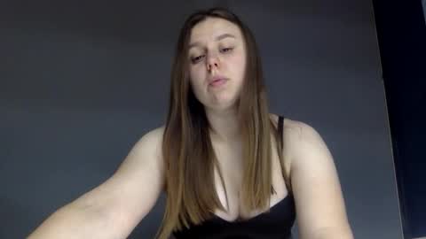 Lily online show from October 14, 8:15 am