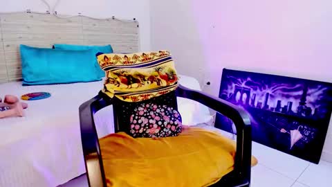 Snapshot of lilah_sweet chatting on November 22, 11:53 am Lilah Sweet online show from November 22, 11:53 am