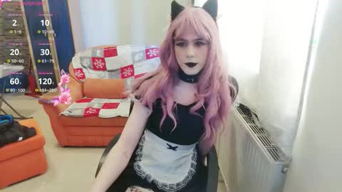 lilah_ts online show from October 20, 12:16 pm