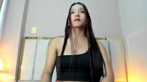 Lila Ross online show from April 24, 11:45 am