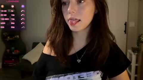 Snapshot of lilbbyily1 chatting on August 1, 12:10 am Libby online show from August 1, 12:10 am