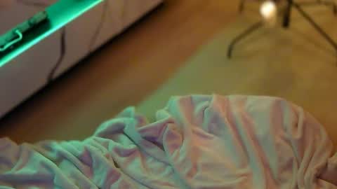 Rebecca online show from December 1, 4:39 am