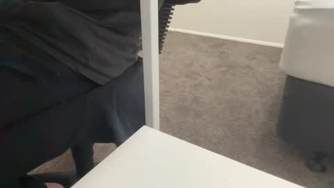 Snapshot of lilbenny05 chatting on January 28, 3:15 am lilbenny05 online show from January 28, 3:15 am