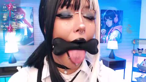 Snapshot of lilcandy19 chatting on June 20, 11:46 am lilcandy19 online show from June 20, 11:46 am