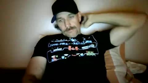 Snapshot of lildeer1980 chatting on October 4, 1:14 am lildeer1980 online show from October 4, 1:14 am