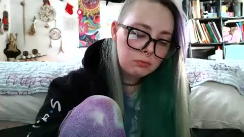 Snapshot of lilemmy1999 chatting on December 2, 8:00 pm emily ryanson online show from December 2, 8:00 pm