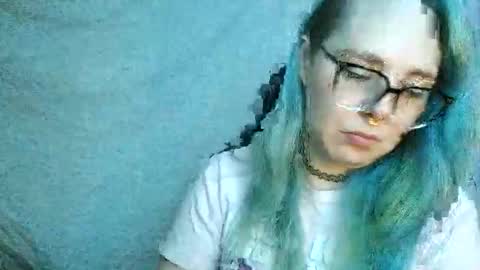 Snapshot of lilemmy1999 chatting on June 8, 8:20 pm emily ryanson online show from June 8, 8:20 pm