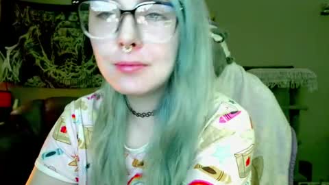 Snapshot of lilemmy1999 chatting on June 9, 8:53 pm emily ryanson online show from June 9, 8:53 pm
