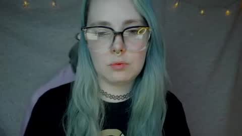 Snapshot of lilemmy1999 chatting on June 10, 4:28 pm emily ryanson online show from June 10, 4:28 pm