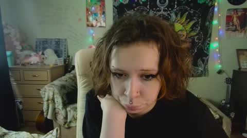 Lil online show from October 7, 10:23 am