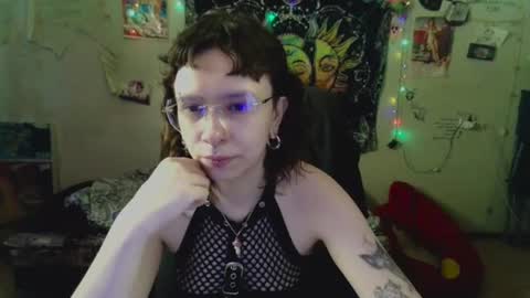 Lil online show from July 27, 9:38 am