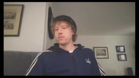 Snapshot of lilginge1 chatting on April 24, 10:34 pm lilginge1 online show from April 24, 10:34 pm