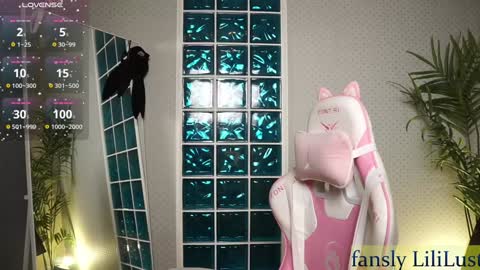 Lili online show from February 1, 12:26 pm