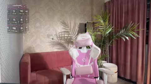 Lili online show from April 16, 11:44 am