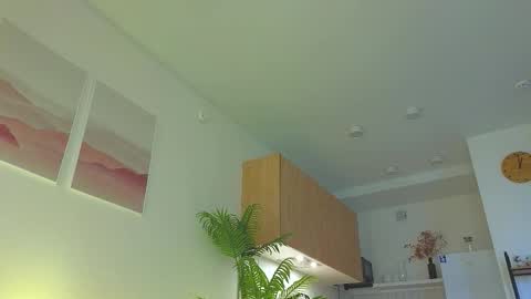 Snapshot of lili__roze_ chatting on October 9, 5:27 am lili__roze_ online show from October 9, 5:27 am