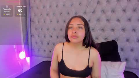 Snapshot of lili_cam_ chatting on July 6, 8:22 pm lili cam online show from July 6, 8:22 pm
