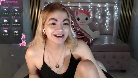 Lili online show from October 1, 4:18 am