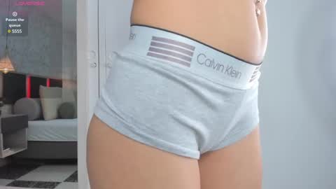 lili online show from February 22, 1:35 pm