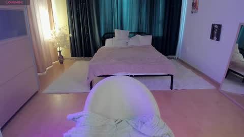 Lilia online show from February 23, 8:55 am