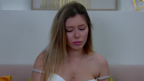 Snapshot of liliabianca chatting on January 20, 12:39 pm Mia online show from January 20, 12:39 pm