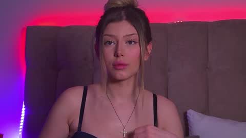 Snapshot of liliabianca chatting on January 31, 10:20 am Mia online show from January 31, 10:20 am