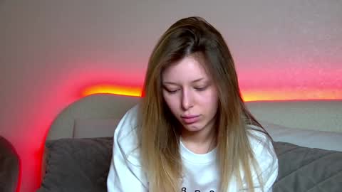 Snapshot of liliabianca chatting on February 2, 6:58 am Mia online show from February 2, 6:58 am