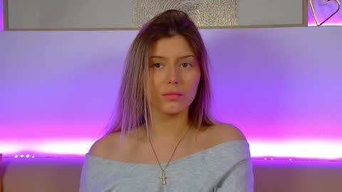 Snapshot of liliabianca chatting on February 6, 12:37 pm Mia online show from February 6, 12:37 pm