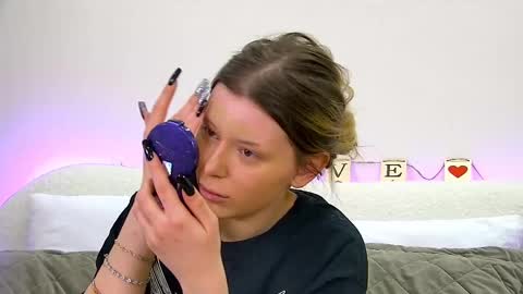 Snapshot of liliabianca chatting on February 17, 6:53 am Mia online show from February 17, 6:53 am