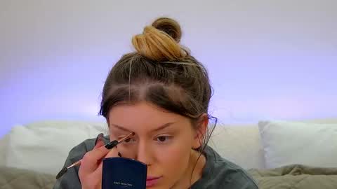 Snapshot of liliabianca chatting on February 22, 7:12 am Mia online show from February 22, 7:12 am