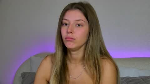 Snapshot of liliabianca chatting on September 11, 6:46 am Mia online show from September 11, 6:46 am