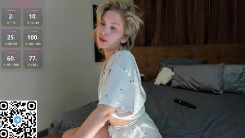 Snapshot of lilian_daniels chatting on October 4, 12:19 am Lilian online show from October 4, 12:19 am