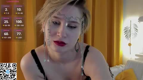 Snapshot of lilian_daniels chatting on December 14, 1:11 am Lilian online show from December 14, 1:11 am