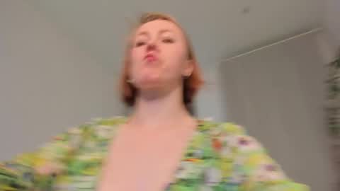 LIL online show from April 25, 12:08 pm