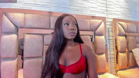 Snapshot of lilian_starfire chatting on October 6, 7:44 pm LILIAN online show from October 6, 7:44 pm