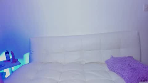 Sarai 18 year    online show from November 28, 7:16 pm