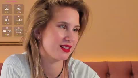 Snapshot of lilianadaniels chatting on July 16, 1:33 am Lilian online show from July 16, 1:33 am