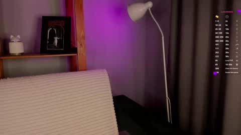 Anika online show from December 14, 11:15 am