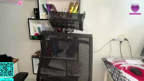 Lilian online show from February 28, 7:09 am