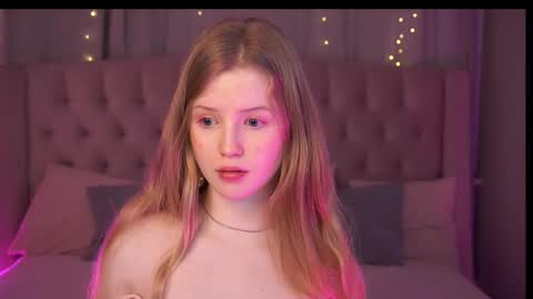 Lilian online show from November 23, 12:27 pm