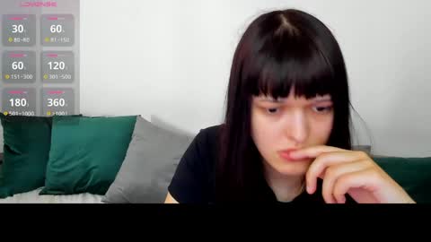 lilianme online show from June 2, 1:29 am