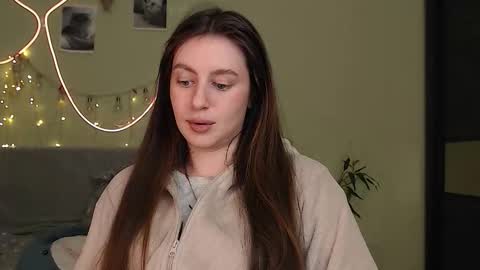 Snapshot of liliatlu chatting on October 15, 10:43 pm Lilu online show from October 15, 10:43 pm